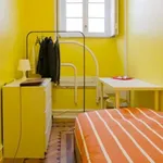 Rent a room in lisbon