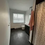 Rent 4 bedroom apartment of 100 m² in Sherbrooke