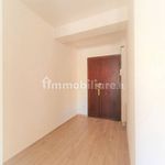 Affitto 5 camera appartamento di 140 m² in Cagliari