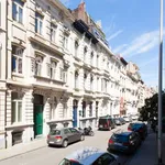 Huur 1 slaapkamer appartement van 100 m² in brussels