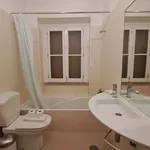 Rent a room in lisbon