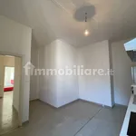 Affitto 3 camera appartamento di 88 m² in Bologna