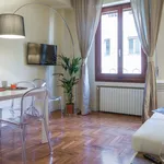 Rent 1 bedroom apartment of 48 m² in Florence