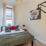 Rent 3 bedroom flat of 74 m² in Edinburgh