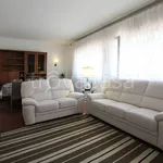 Rent 6 bedroom house of 140 m² in Forte dei Marmi