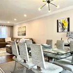 Maison de 3605 m² avec 4 chambre(s) en location à Mississauga (Rathwood)