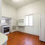 Rent 2 bedroom house in Woolloongabba