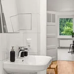 Rent 1 bedroom apartment of 60 m² in berlin