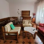 Rent 4 bedroom house of 180 m² in Pogliano Milanese