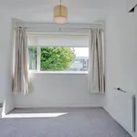 Rent 2 bedroom flat in South East England