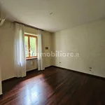 Rent 5 bedroom apartment of 200 m² in Milan