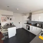 Rent 4 bedroom house of 134 m² in Salford