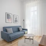 Rent 1 bedroom apartment of 48 m² in Porto