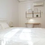 Rent a room in lisbon