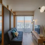 Rent 1 bedroom apartment of 46 m² in Porto