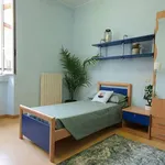 Rent a room in milan