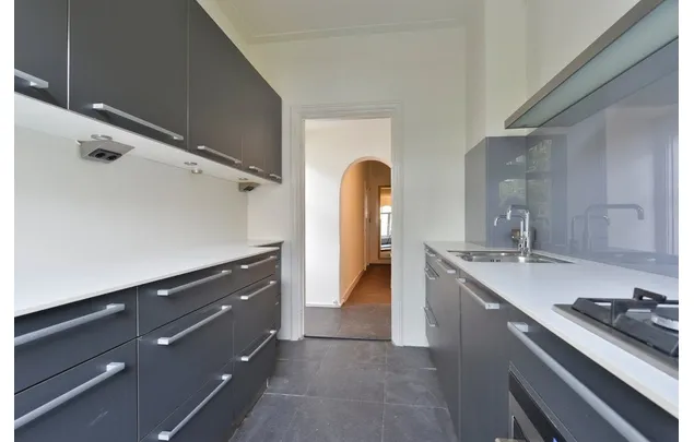 Huur 6 slaapkamer appartement van 190 m² in Museumkwartier