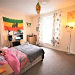 Rent 5 bedroom flat in Wales