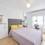 Rent 3 bedroom apartment of 84 m² in Oviedo