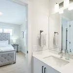 Appartement de 1119 m² avec 3 chambre(s) en location à Edmonton