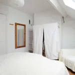 Rent a room of 100 m² in brussels