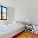 Appartement de 8 m² avec 3 chambre(s) en location à Saint-Étienne