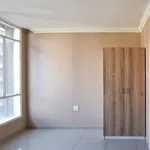 Rent 1 bedroom apartment in Johannesburg