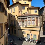 Rent 5 bedroom apartment of 100 m² in Firenze