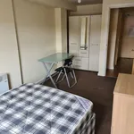 Rent 2 bedroom flat in Leicester