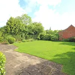 Rent 5 bedroom house in Sevenoaks