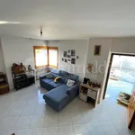 Rent 5 bedroom house of 160 m² in Roma