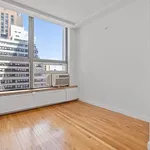 Rent 4 bedroom apartment in Manhattan