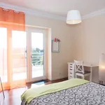 Quarto de 300 m² em lisbon