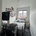 Rent 4 bedroom house in East Midlands