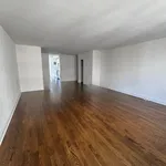 Rent 2 bedroom apartment in Manhattan