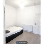 Flat to rent in Castle Street, Tyldesley, Manchester M29