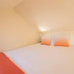 Rent 5 bedroom apartment in Porto