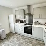 Rent 2 bedroom flat in Salford