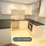 Rent 2 bedroom flat in Castle Point