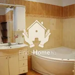 Rent 4 bedroom apartment of 100 m² in Debrecen