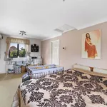 Rent 6 bedroom house in Essex