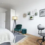 Rent 4 bedroom apartment of 60 m² in Berlin