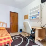 Rent a room of 100 m² in madrid