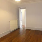 Rent 3 bedroom apartment of 5717 m² in PARIS