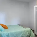 Rent 4 bedroom apartment in Valencia