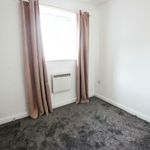 Rent 2 bedroom flat in North West England