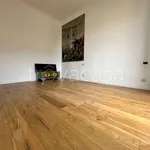 Rent 3 bedroom apartment of 70 m² in Milano