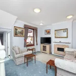 Rent 2 bedroom flat in Brighton