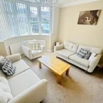 Rent 3 bedroom flat in West Midlands