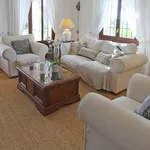 Rent 5 bedroom house in Es Cubells